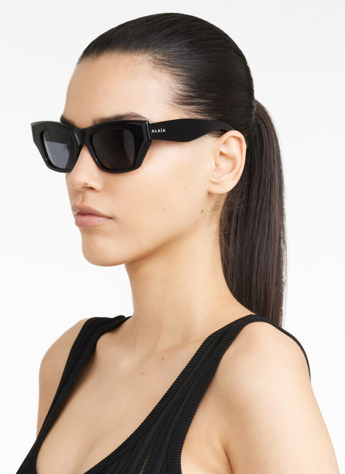 RECTANGULAR SUNGLASSES ALAÏA BLACK RECTANGULAR SUNGLASSES